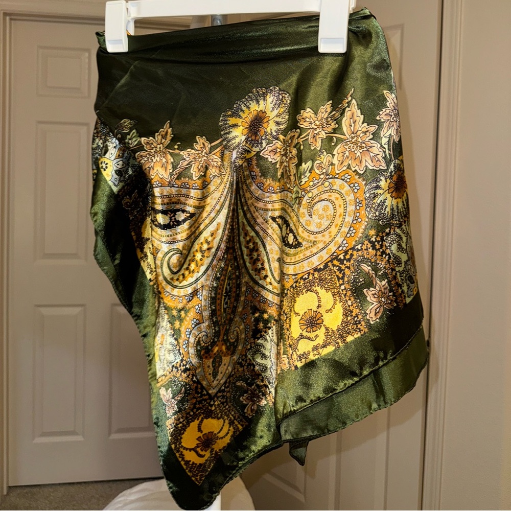 SHEIN bandan/crop top